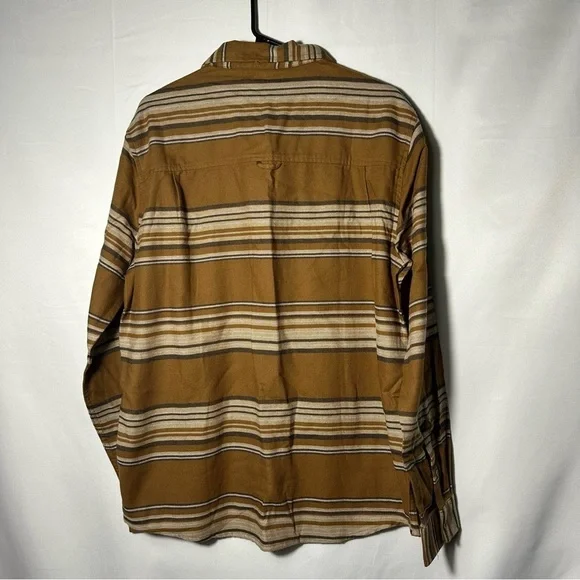 NWT Hurley Men’s Button Down Size Medium Bronzed - Picture 4 of 9